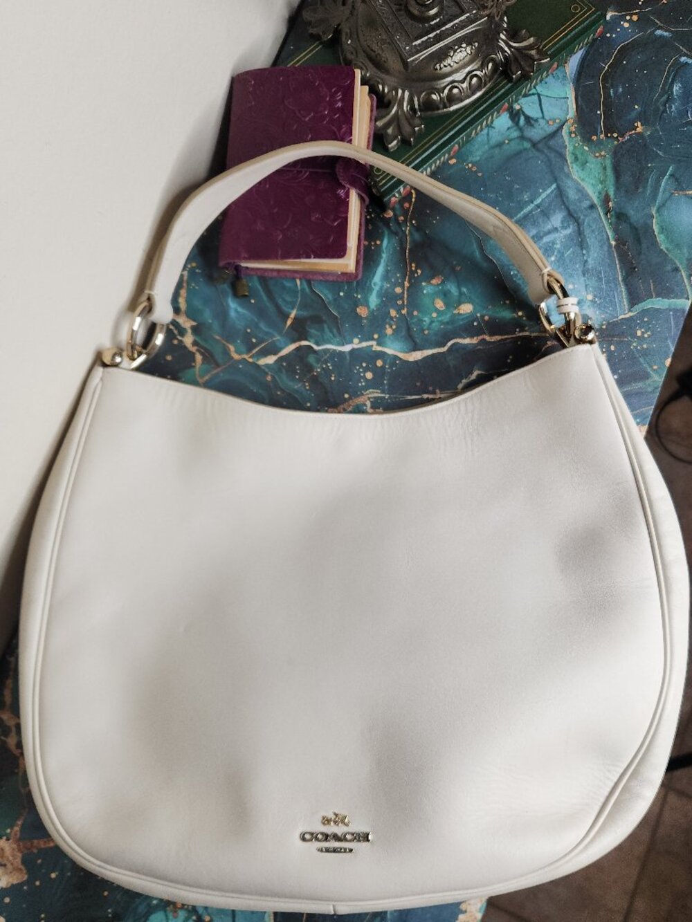 Coach Nomad Hobo in Glovetanned Leather - 36026